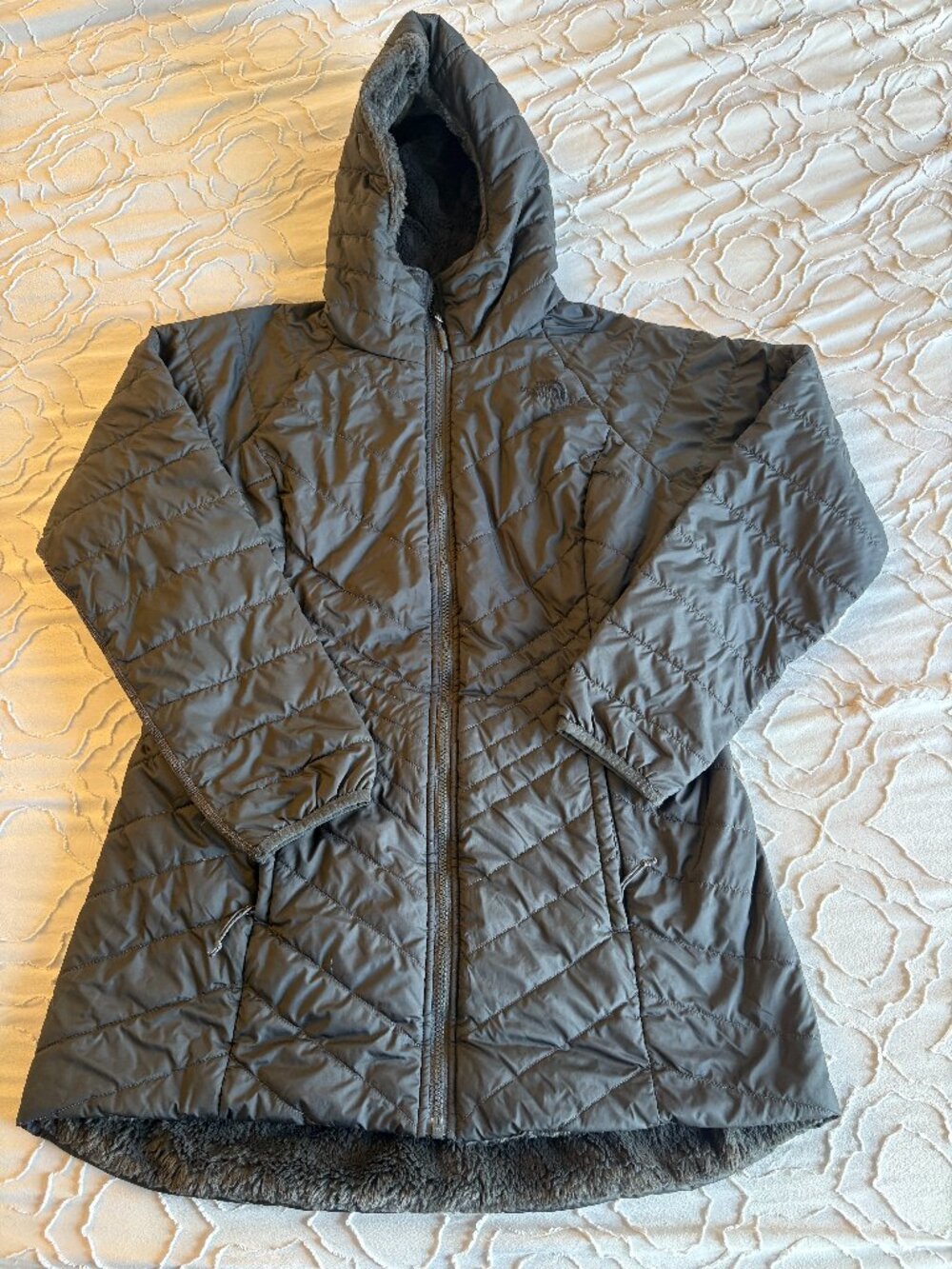 The North Face Mossbud Insulated Reversible Parka - Picture 1 of 10